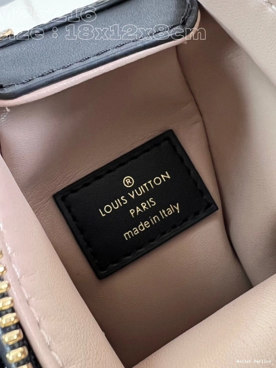 Cheap LOUIS VUITTON PM-18*12.5*8CM Trunk Side 0817